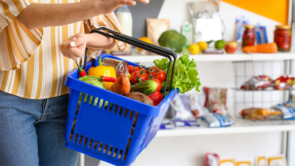 El gasto de los consumidores en EE.UU. se prevé que aumente un 3,1% en 2025 Comprar comida