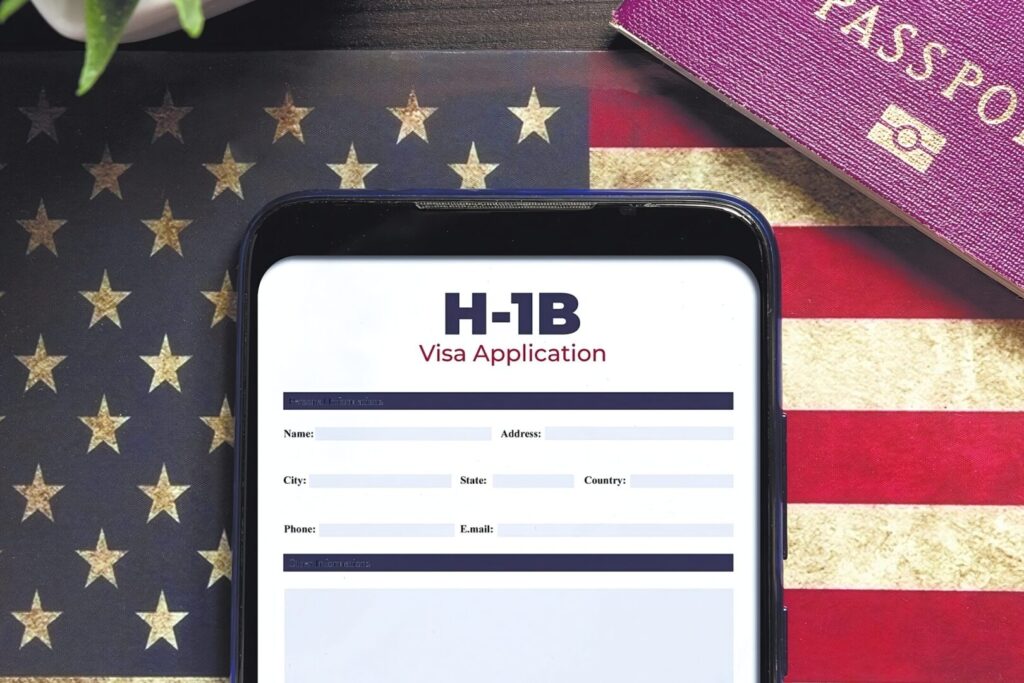 ¿Cómo está cambiando la búsqueda de talento cualificado para la VISA H-1B? VISA H-1B para trabajadores en Estados Unidos